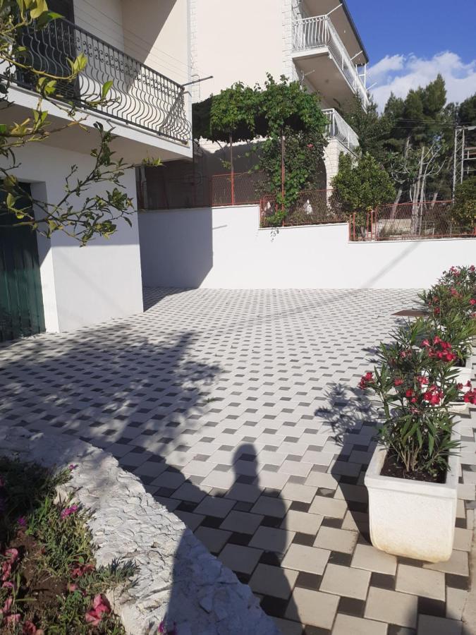 Apartmani AMI Podstrana Bagian luar foto
